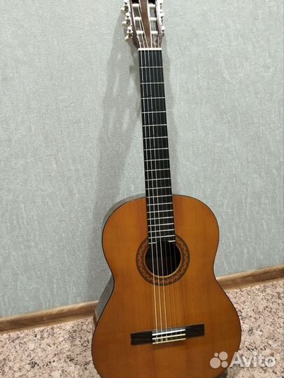 Классическая гитара yamaha c40