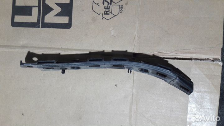 Mercedes w176 кронштейн бампера заднего левый