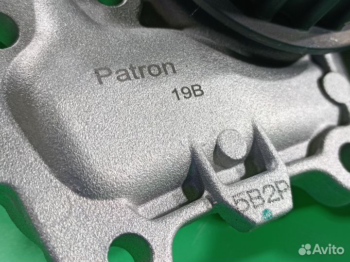 Помпа для Renault Logan