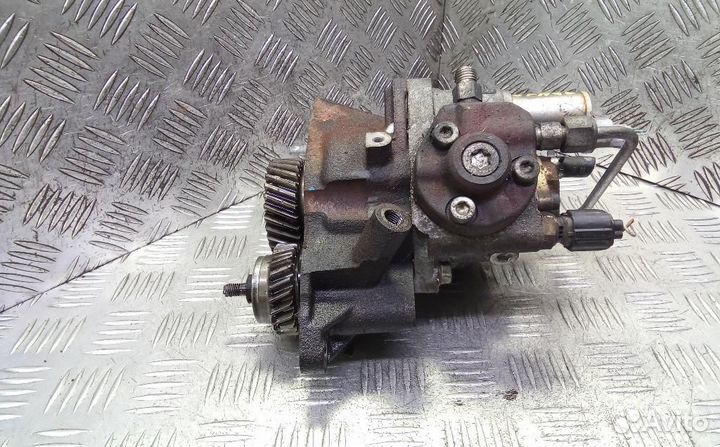 Насос топливный (тнвд) Mitsubishi Montero/Pajero