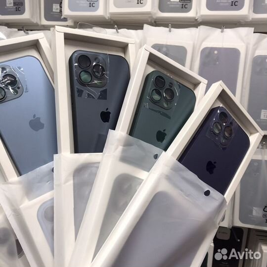 Чехлы на iPhone 13 Pro MagSafe стеклянные матовые