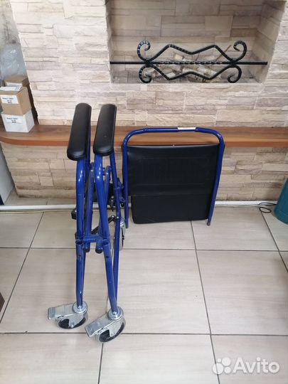 Кресло коляска для инвалидов