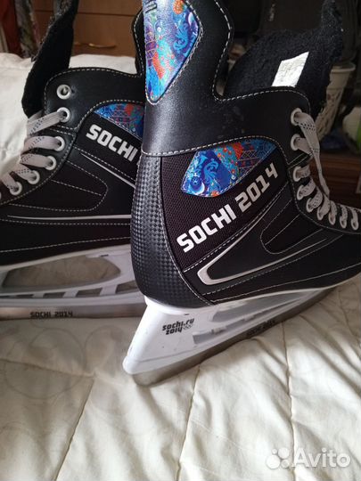 Коньки хоккейные