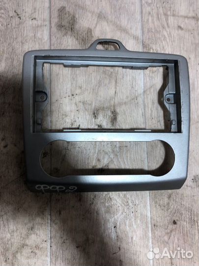 Рамка магнитолы Ford Focus 2 купе 1.8 qqdb 2006
