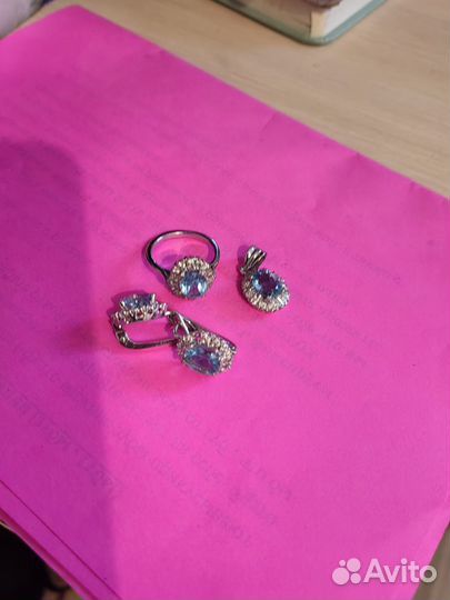 Комплект из серебра с натуральным топазом