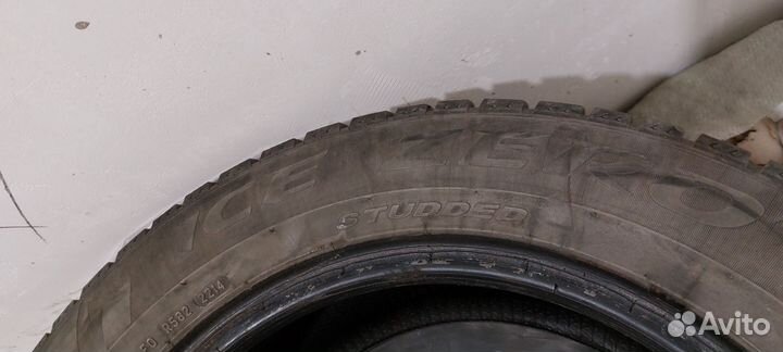 Pirelli Ice Zero 205/60 R16