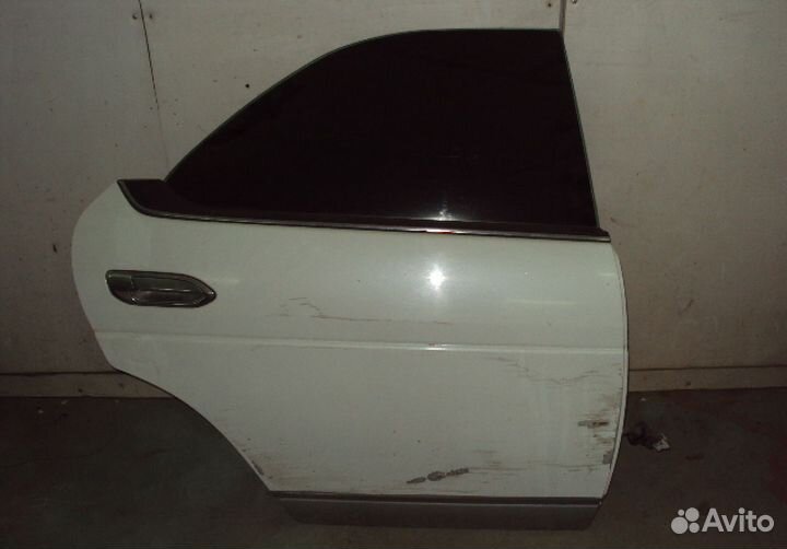 Двери правые Ниссан Лаурель 8 / Лаурель 35