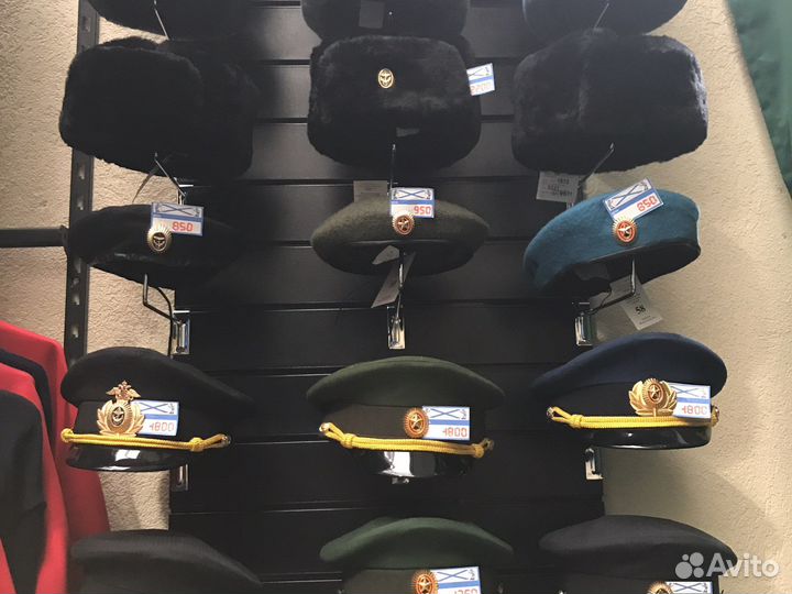 Фуражки, шапки, береты