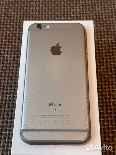 Телефон iPhone 6s 16гб