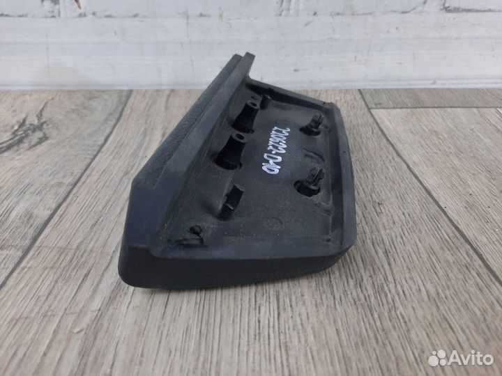 Заглушка в руль кнопка сигнала 2110