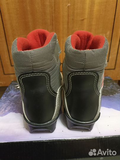 Ботинки лыжные 33 NNN