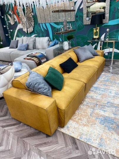 Диван из натуральной кожи