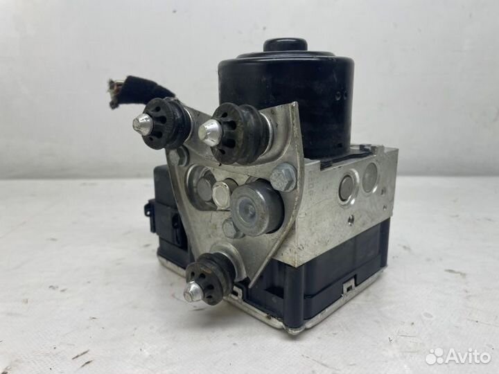 Блок abs Volkswagen Touareg FL 3.6 2015