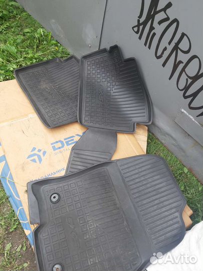 Коврики в салон машины