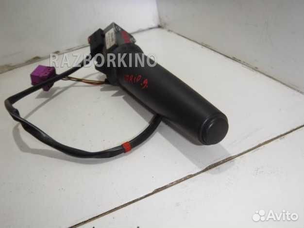 Переключатель подрулевой Mercedes W670 Vario