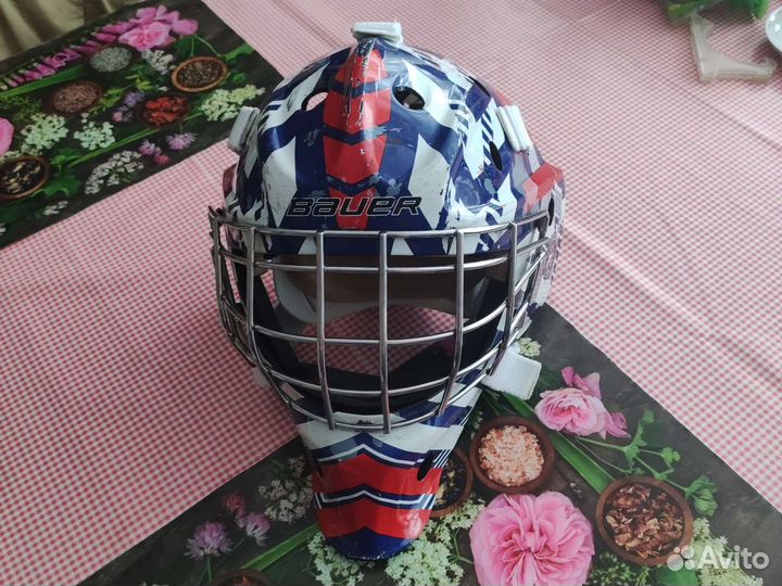 Шлем хоккейного вратаря. Размер 57
