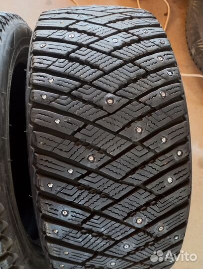 Goodyear Ultragrip Ice Arctic 225/45 R17