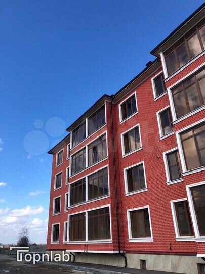 3-к. квартира, 82 м², 2/4 эт.