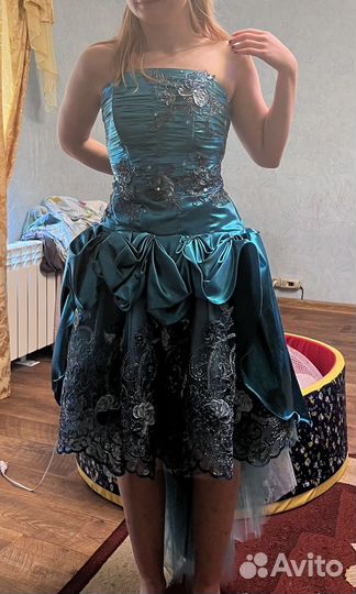 Вечернее платье