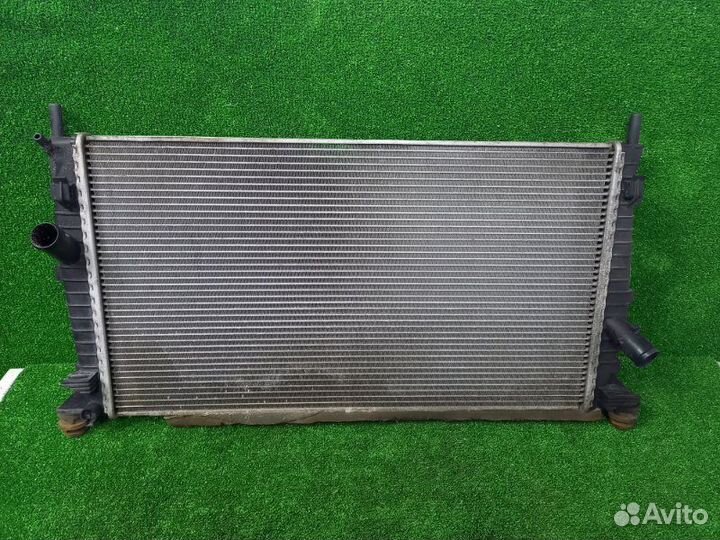 Радиатор охлаждения двигателя Ford Focus CB4 qqdb
