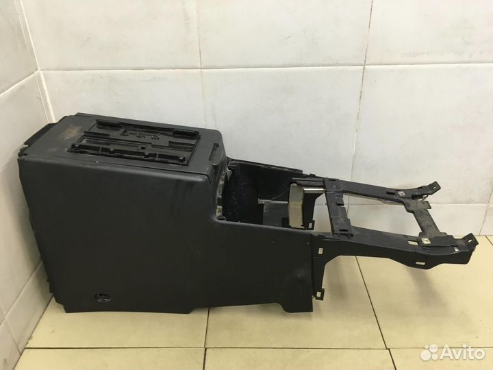 Подлокотник FX (S50) 2003-2007