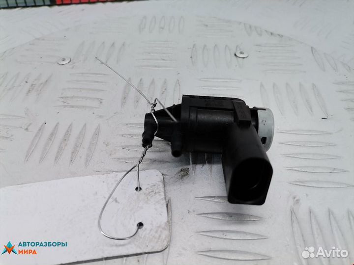 Клапан вакуумного управления Volkswagen Golf 3