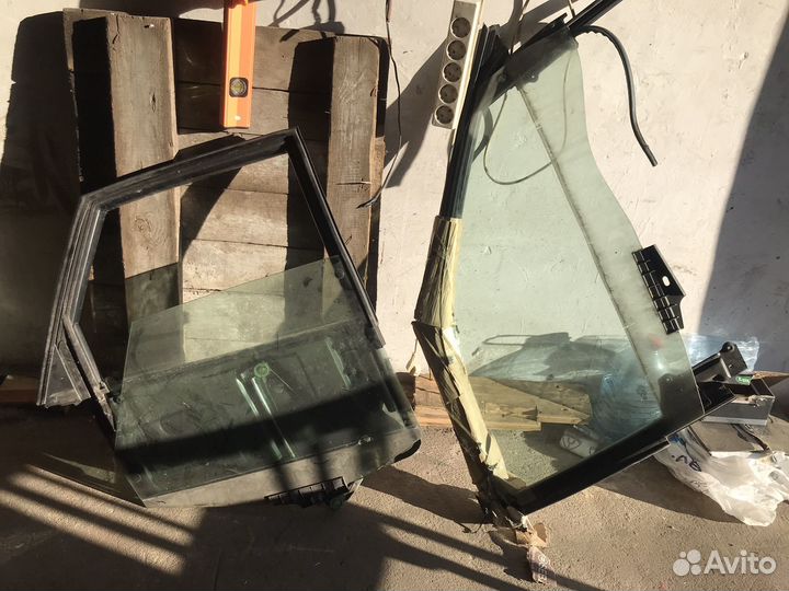 Ветровое стекло на audi 80 b4