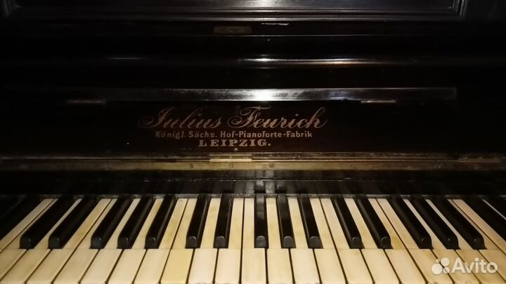 Старинное немецкое пианино