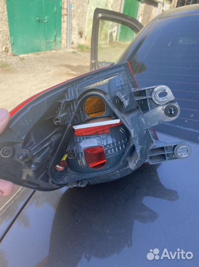 Задняя правая фара на Бмв 3 /2014 год