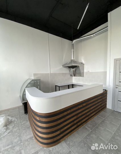 Барные стойки,стойки ресепшн