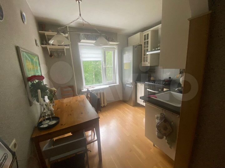 3-к. квартира, 73 м², 3/10 эт.