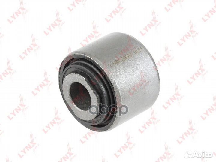 Сайлентблок реактивной тяги зад прав/лев C9