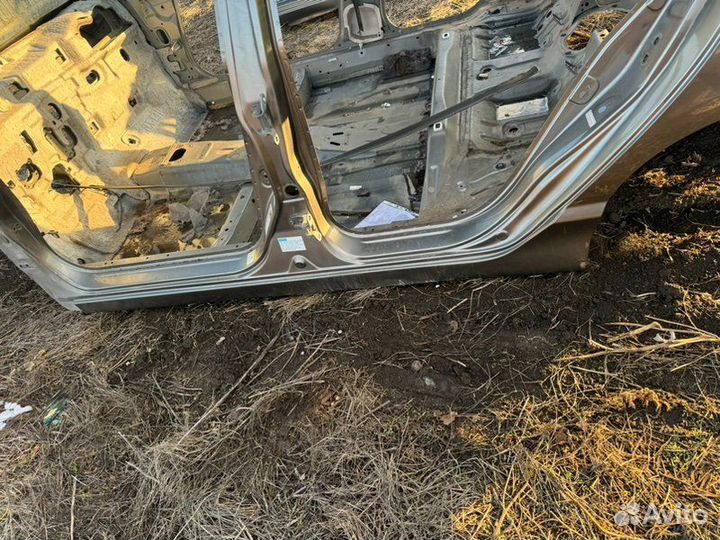 Порог кузова левый Honda Civic 4D 1.3 2008