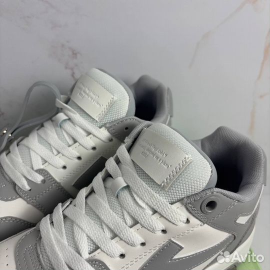 Кроссовки off white out of office