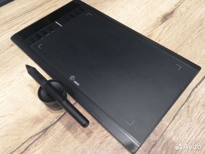 Графический планшет Ugee