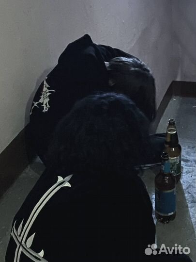 Convulsive phantom troupe