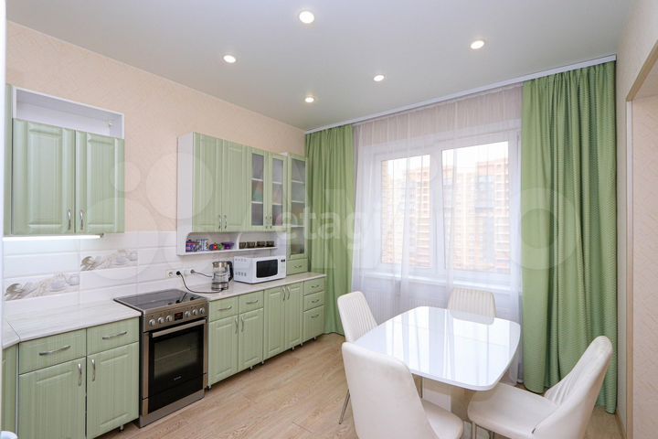 2-к. квартира, 76,7 м², 10/16 эт.