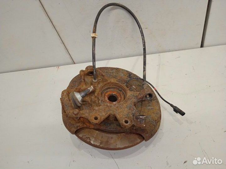 Кулак поворотный задний левый Mercedes-Benz