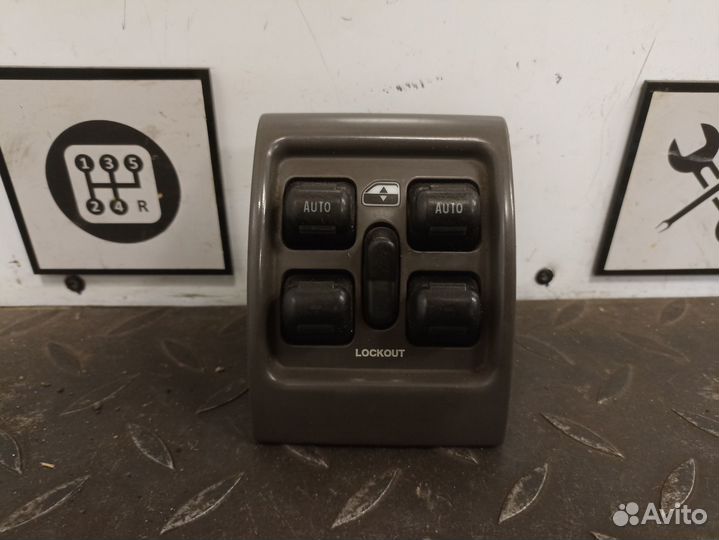 Блок управления стеклоподъемниками Chrysler PT Cru