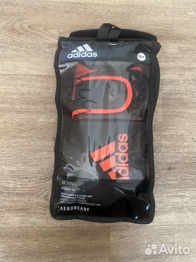 Боксерские перчатки adiad 12 унцый