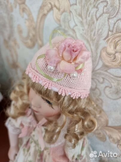 Кукла фарфоровая коллекционная