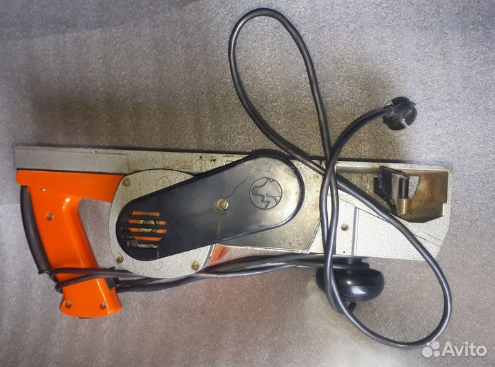 Рубанок ручной электрический иэ-5708 1985