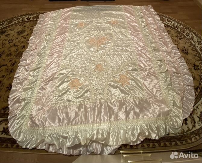 Покрывало и наволочки на кровать 140*200