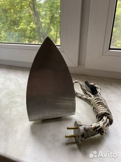 Утюг дорожный разборный