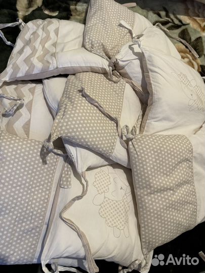 Подушки бортики на детскую кроватку