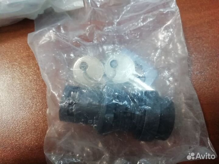 Переключатель 22мм 3 позиц с ключем 2но (XB7EG33P)