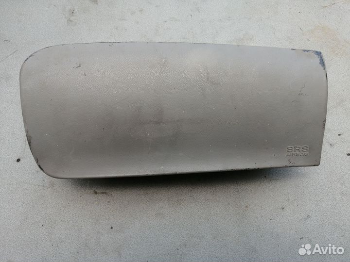 Подушка в торпедо для Ford Explorer (U2) 1995-2001