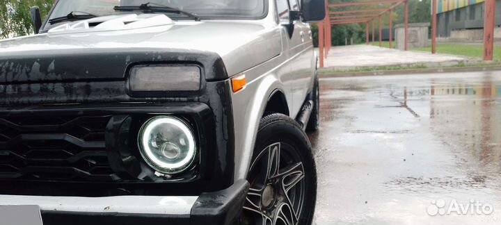 LADA 4x4 (Нива) 1.7 МТ, 2004, 190 000 км