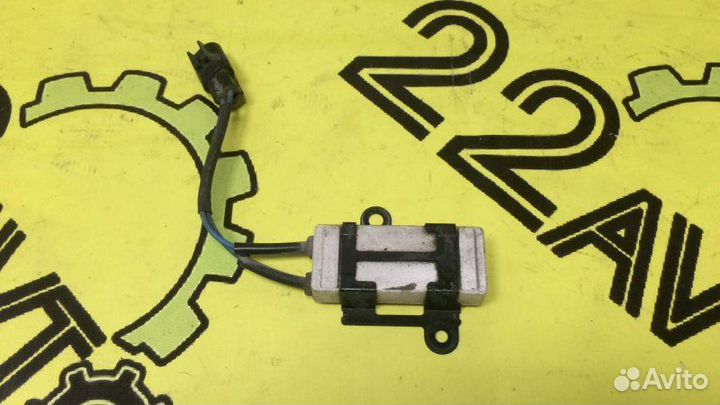 Резистор вентилятора охлаждения Toyota Allion