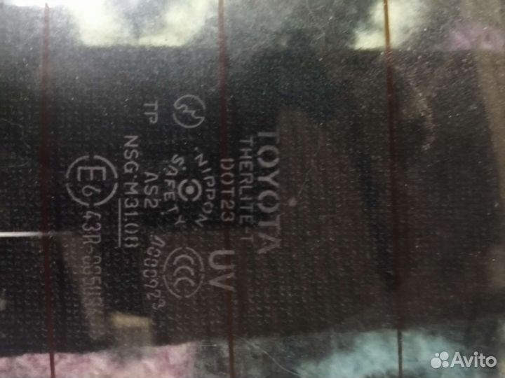 Стекло двери багажника RAV 4 30